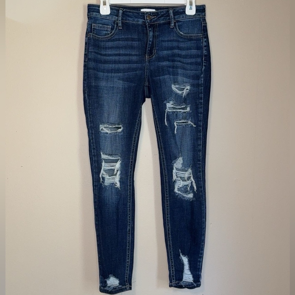 Cello jeans size 5 women’s skinny distressed ripped blue jeans